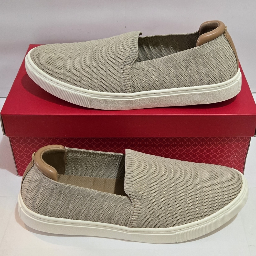KELLY & KATIE Estarr Women's Slip On Taupe Color Threading Shoes Size 9M